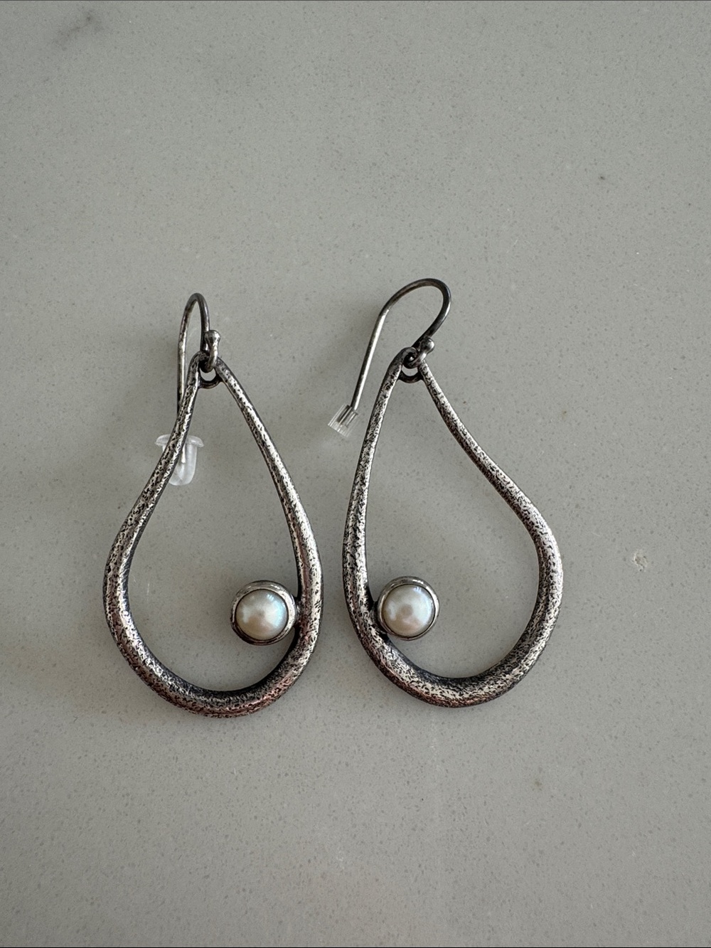 SILPADA 925 STERLING SILVER TEARDROP DANGLE EARRINGS WITH 6 mm. PEARLS J-099